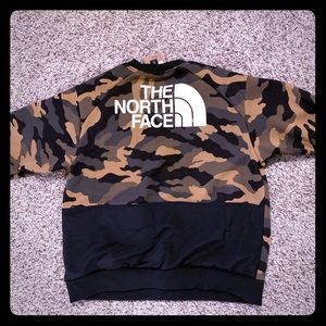 Cami North Face Sweatshirt - Crew - never worn